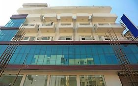 Hotel Lakshmi Palace -Near Igi Airport Delhi